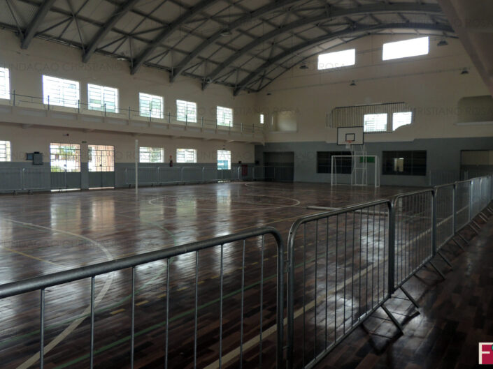 Interior do Ginásio de Esportes Duque de Caxias, em Piquete, SP.