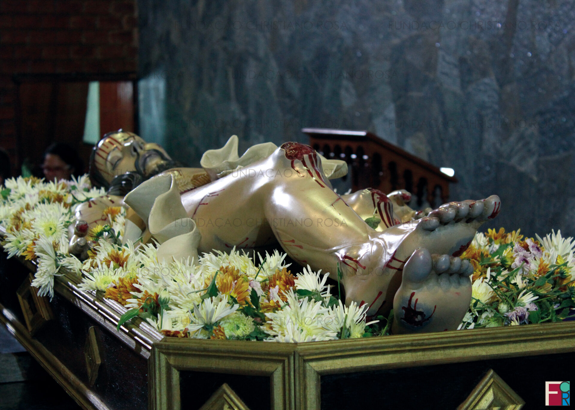 Imagem do Senhor Morto na Matriz de São Miguel, em Piquete, SP. Foto de 14/04/2017, durante a Semana Santa em Piquete, SP.