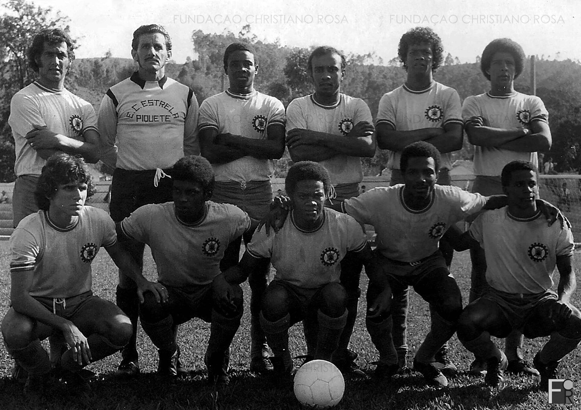 Time do Estrela Futebol Clube: Em pé, da E/D: Sarlo, Flávio, Jorginho, Paulo, Wagner e Mortadela. Agachados, da E/D: Paulo Borges, Luizão, Adilson, Doca e Waldecyr. Campo do Estrela, Maio de 1973.