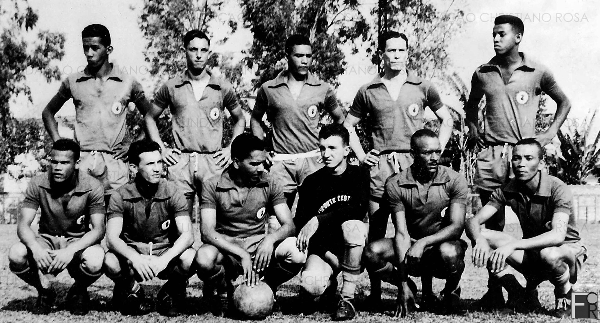 Time do Estrela Futebol Clube: Em pé, da E/D: Carioca, Floriano, Sérgio, Muriaé e Pingo. Agachados, da E/D: Miguel, Chico Magalhães, Edward, Joel, Alfredo e Salvador.