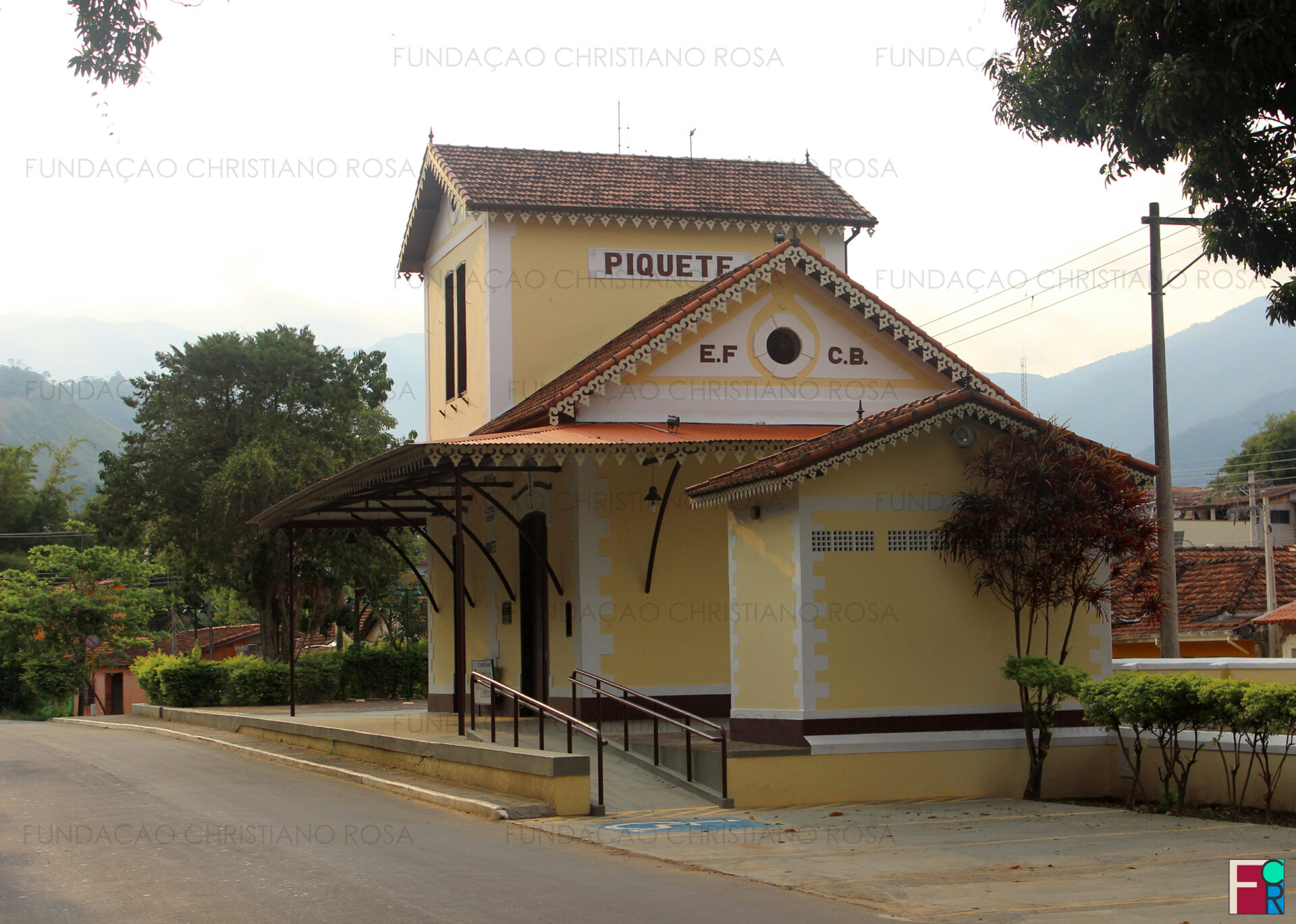 A Estação Ferroviária Rodrigues Alves, em Piquete, SP.