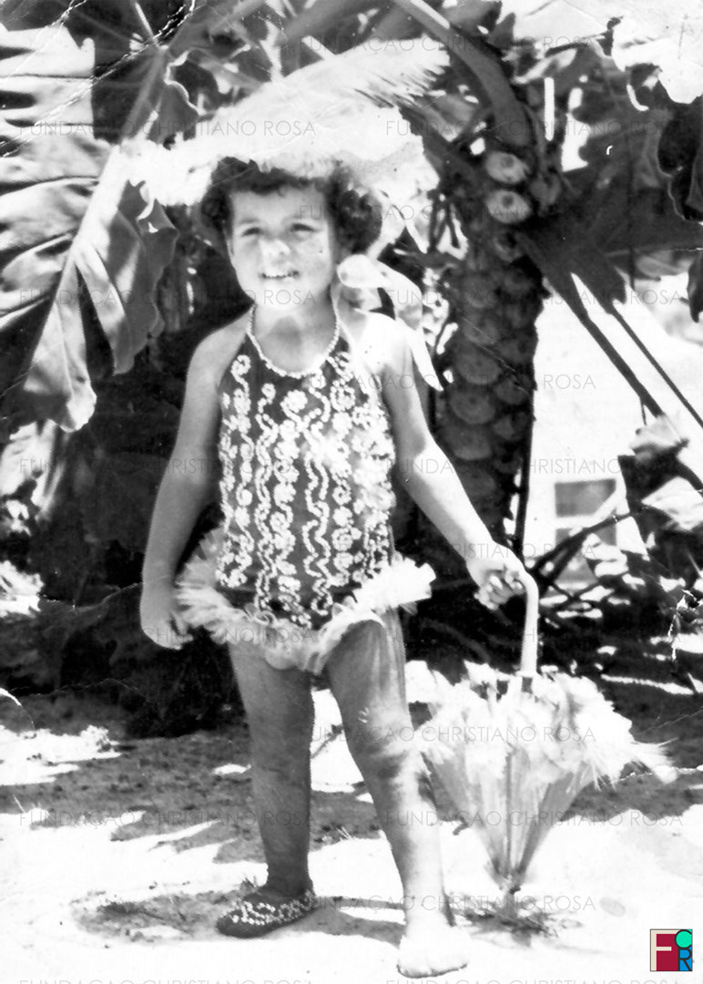 Juçara Chaves, em foto do Carnaval do final da década de 1950, em Piquete, SP.