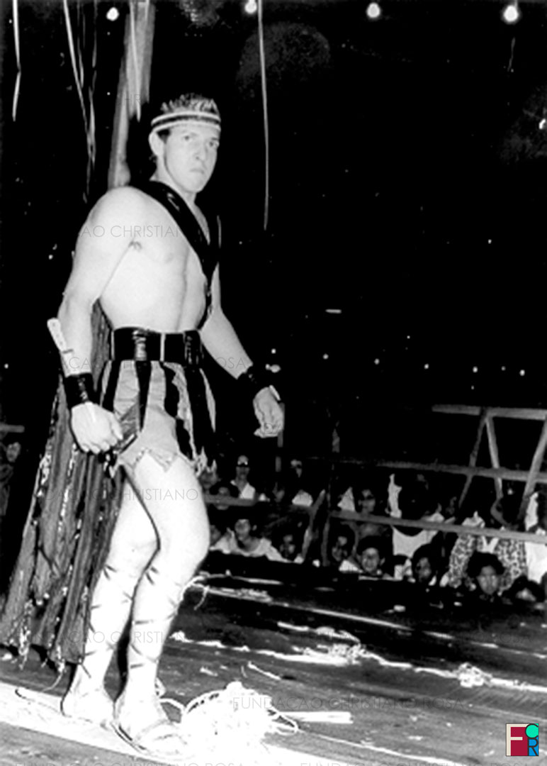 Concurso de fantasias de Carnaval da década de 1960, em Piquete, SP.