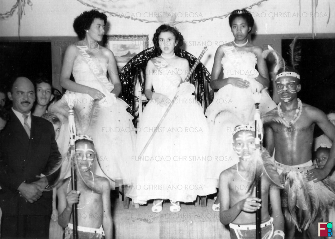 Rainha e Princesas do Carnaval de Piquete de 1956.