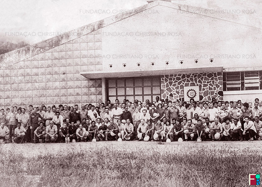 Grupo de funcionários da FPV, em dezembro de 1974