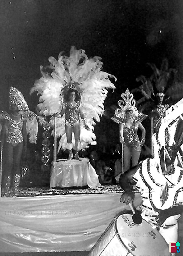 Destaques de Carnaval em Piquete, SP, na década de 1980.