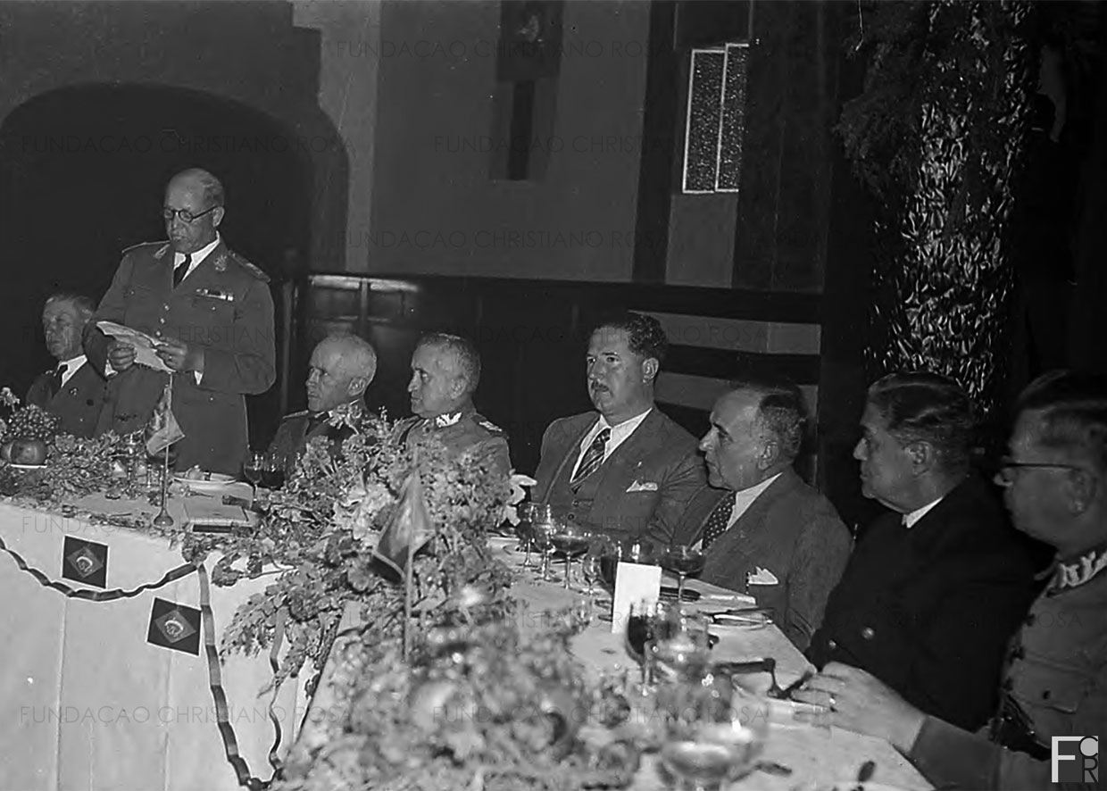 Getúlio Vargas, então Presidente da República, em visita a Piquete em 1939
