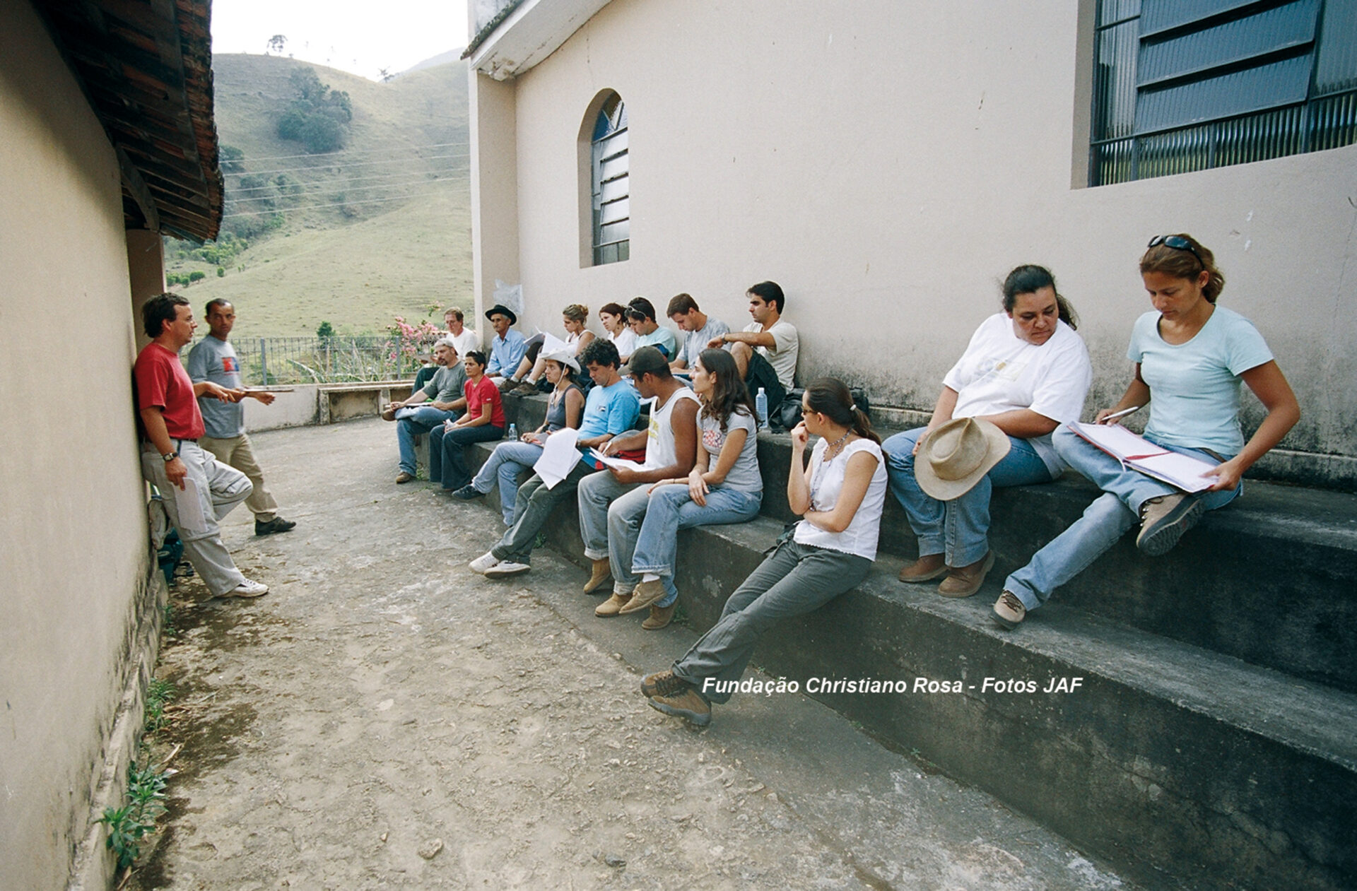 Alunos durante oficina do Projeto no Bairro dos Marins