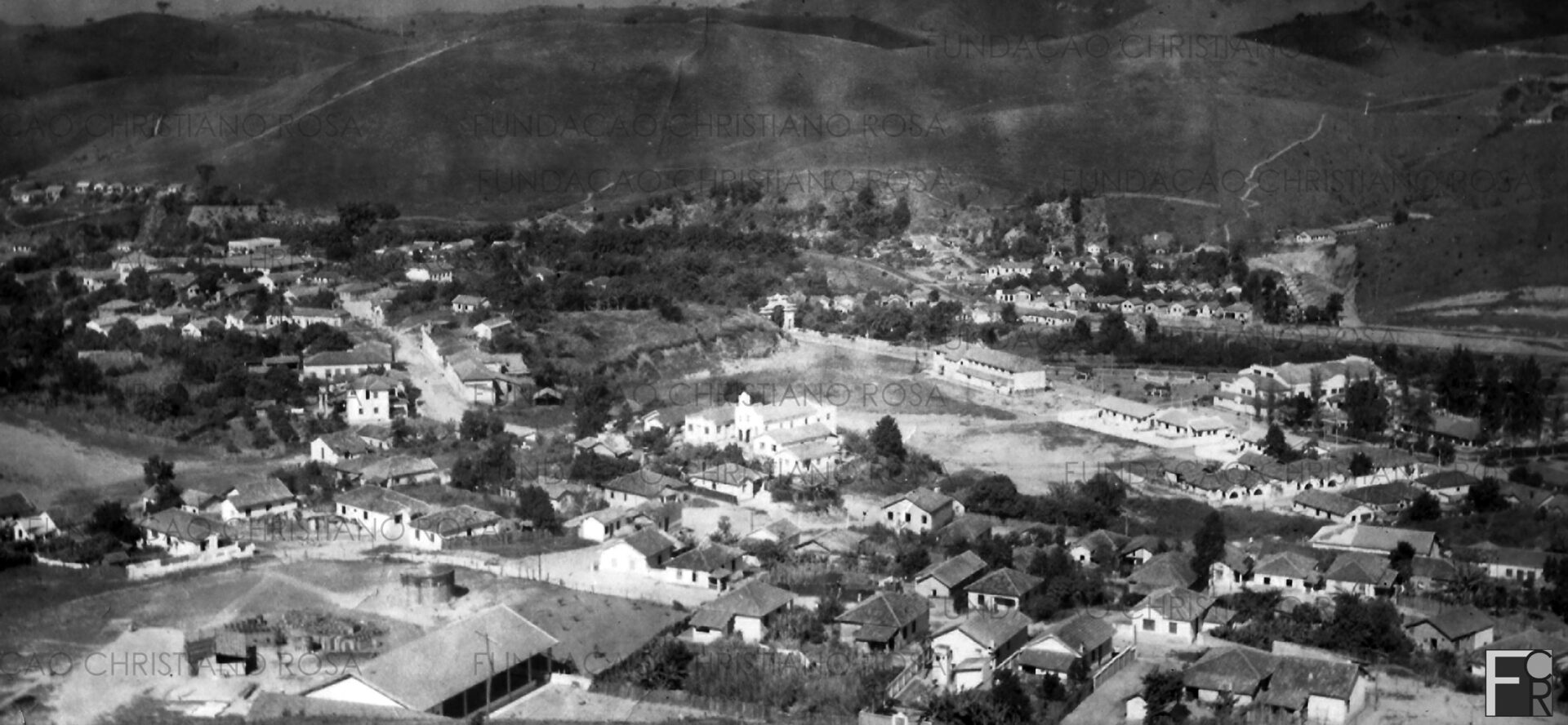Vista parcial da cidade de Piquete. Foto do final da década de 1950.