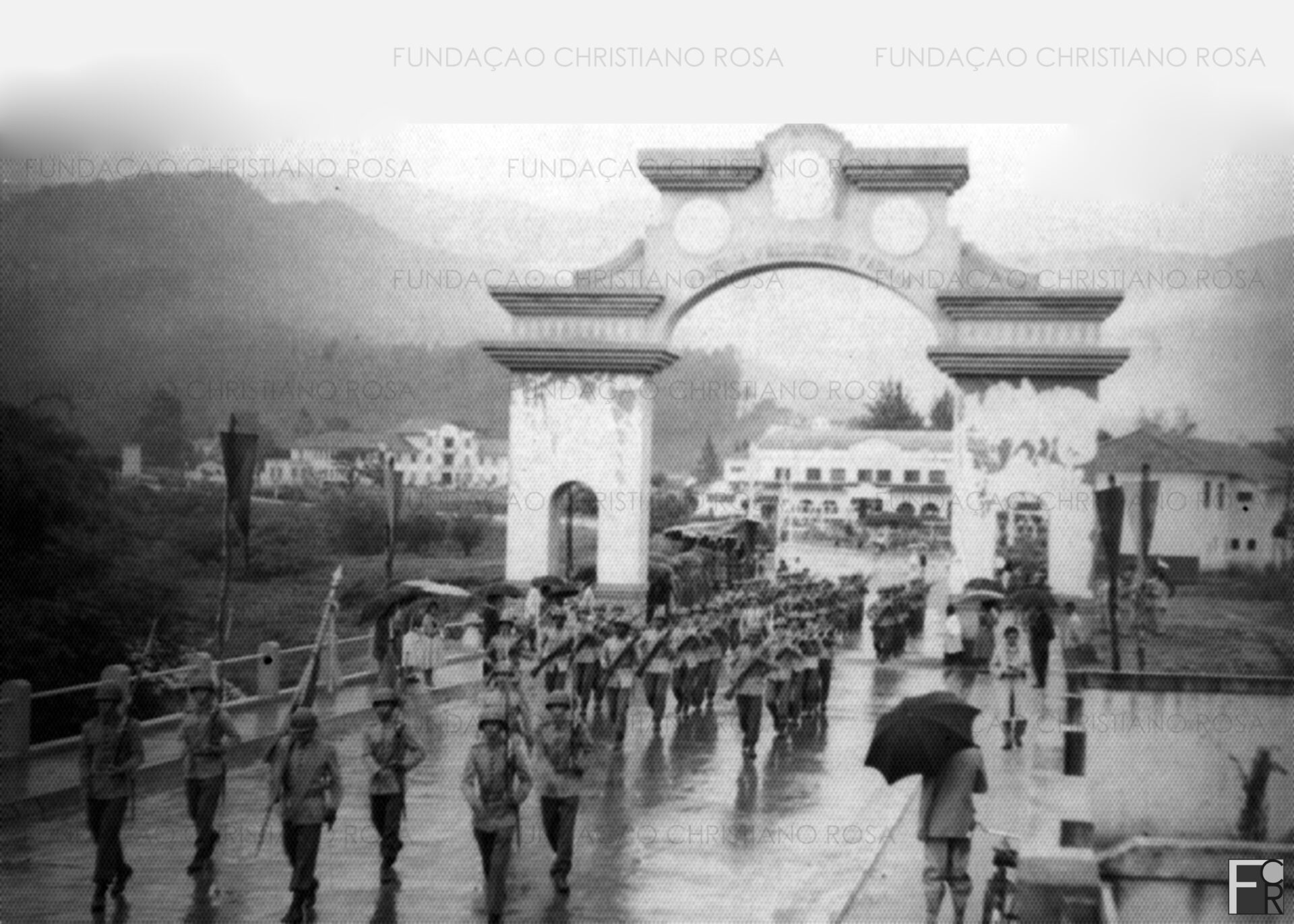 Desfile de tropas em comemoração à inauguração do Pórtico da FPV, em 19 de novembro de 1955.