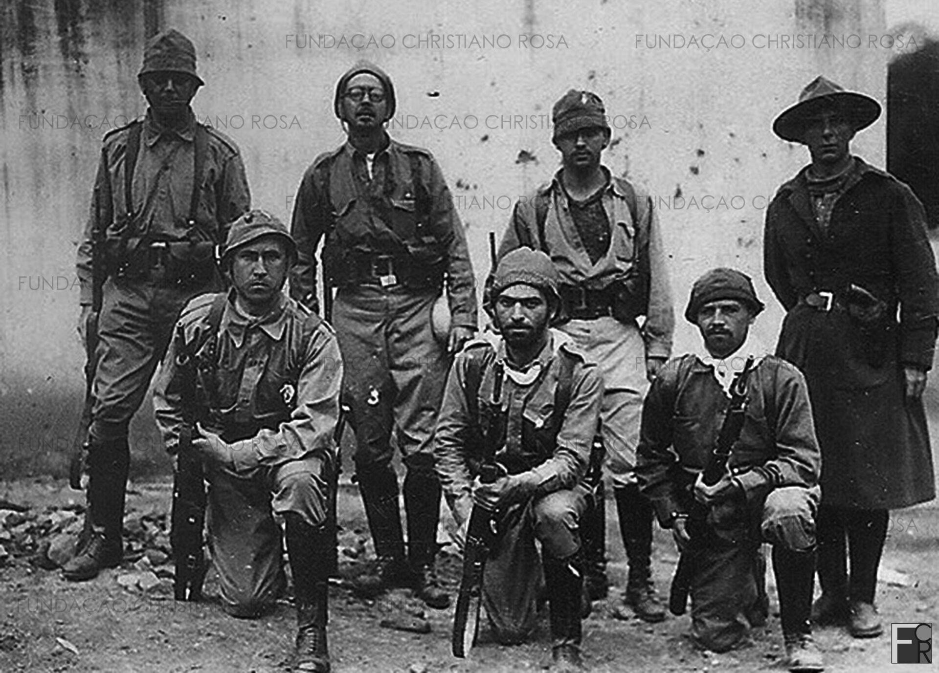 “Pelotão da Morte”, em Piquete, SP. Esse pelotão era constituído de soldados reservistas do 6º RI. Sua missão era de reconhecer terrenos de ataque.