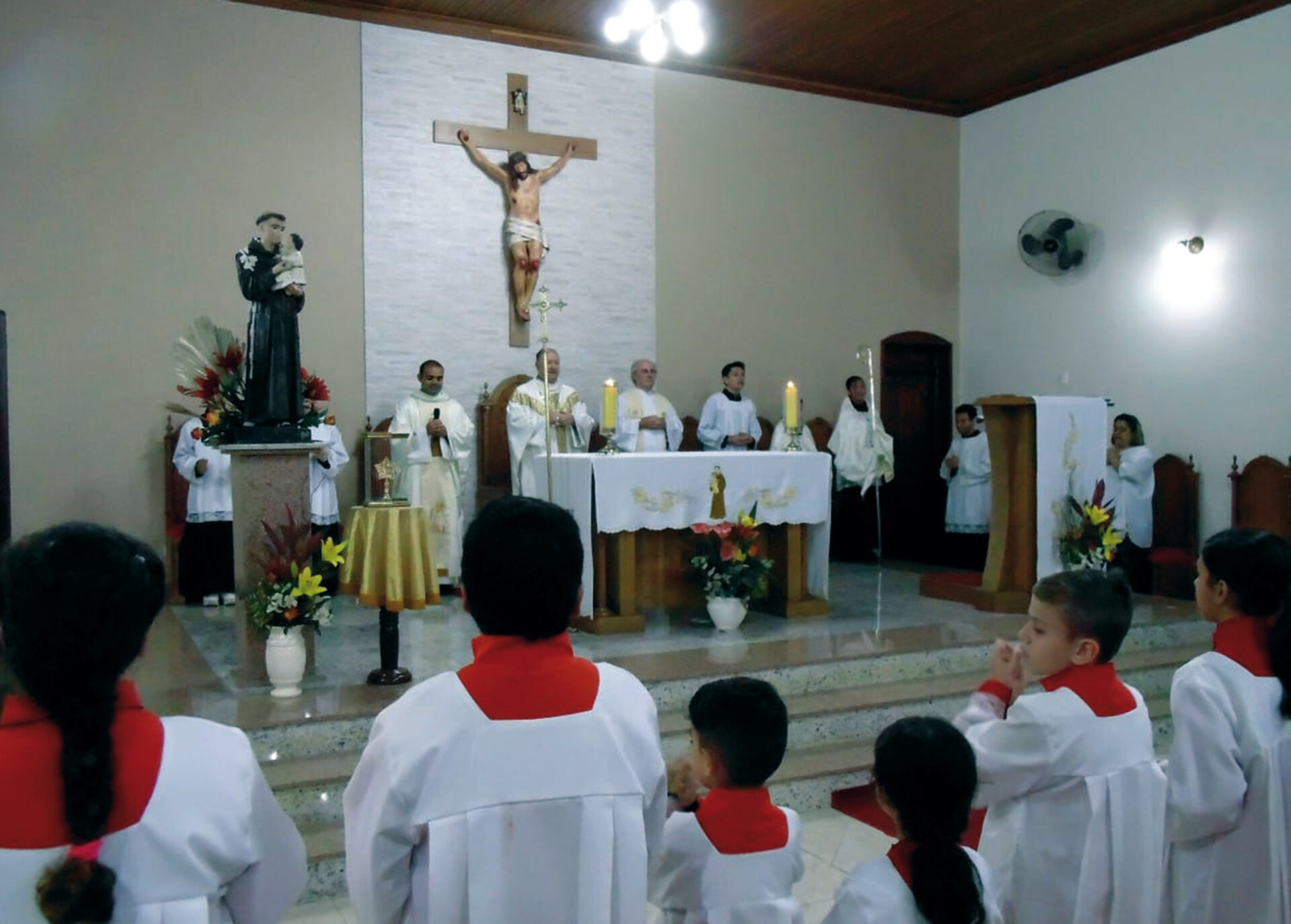 Neste 2022, um tríduo festivo comemorou os 15 anos da Instituição Canônica de Paróquia de Santo Antônio, em Piquete. No dia da Festa, a missa foi presidida pelo Bispo Diocesano, D. Joaquim Vladimir.