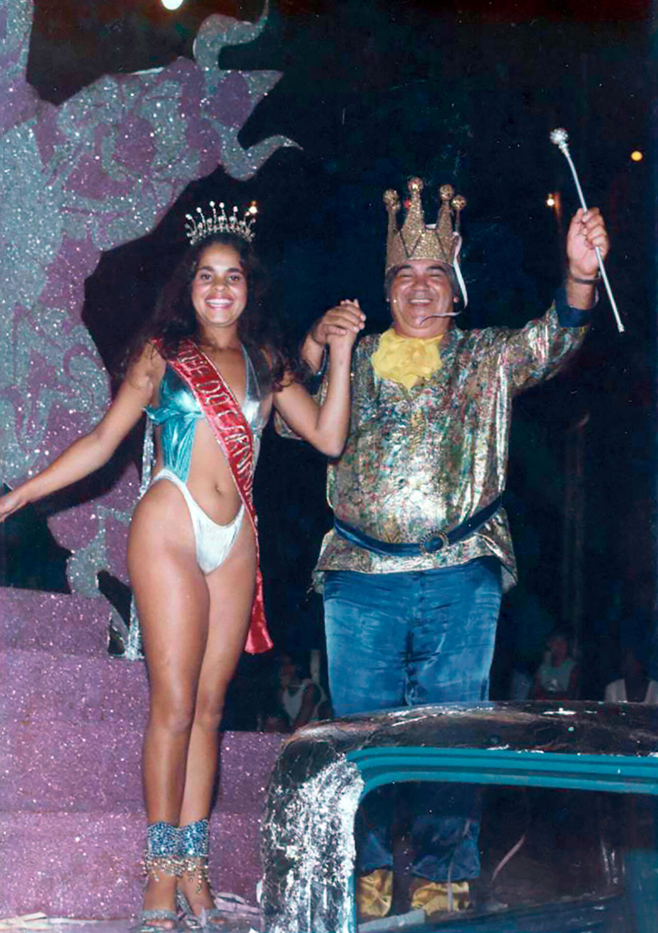 Carnaval de 1985, em Piquete, SP. Rei Momo, Capistrano, e a Rainha do Carnaval, Agripina.