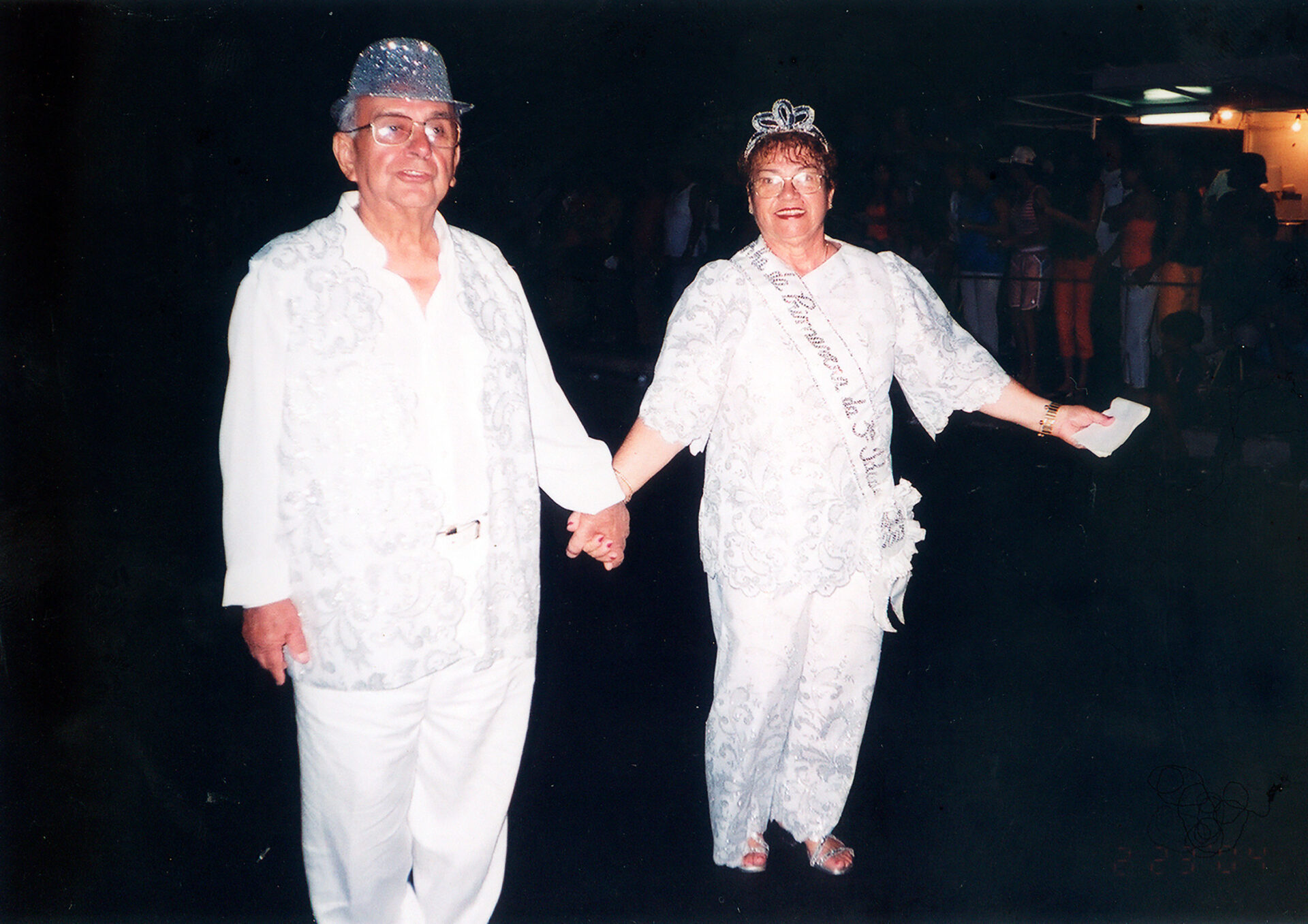 O casal de carnavalescos Rosa e Messias, à frente da escola de samba Unidos da Vila São José.